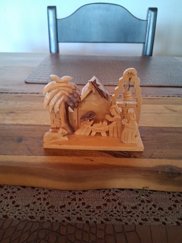 Kleine krippe aus holz - aus,
